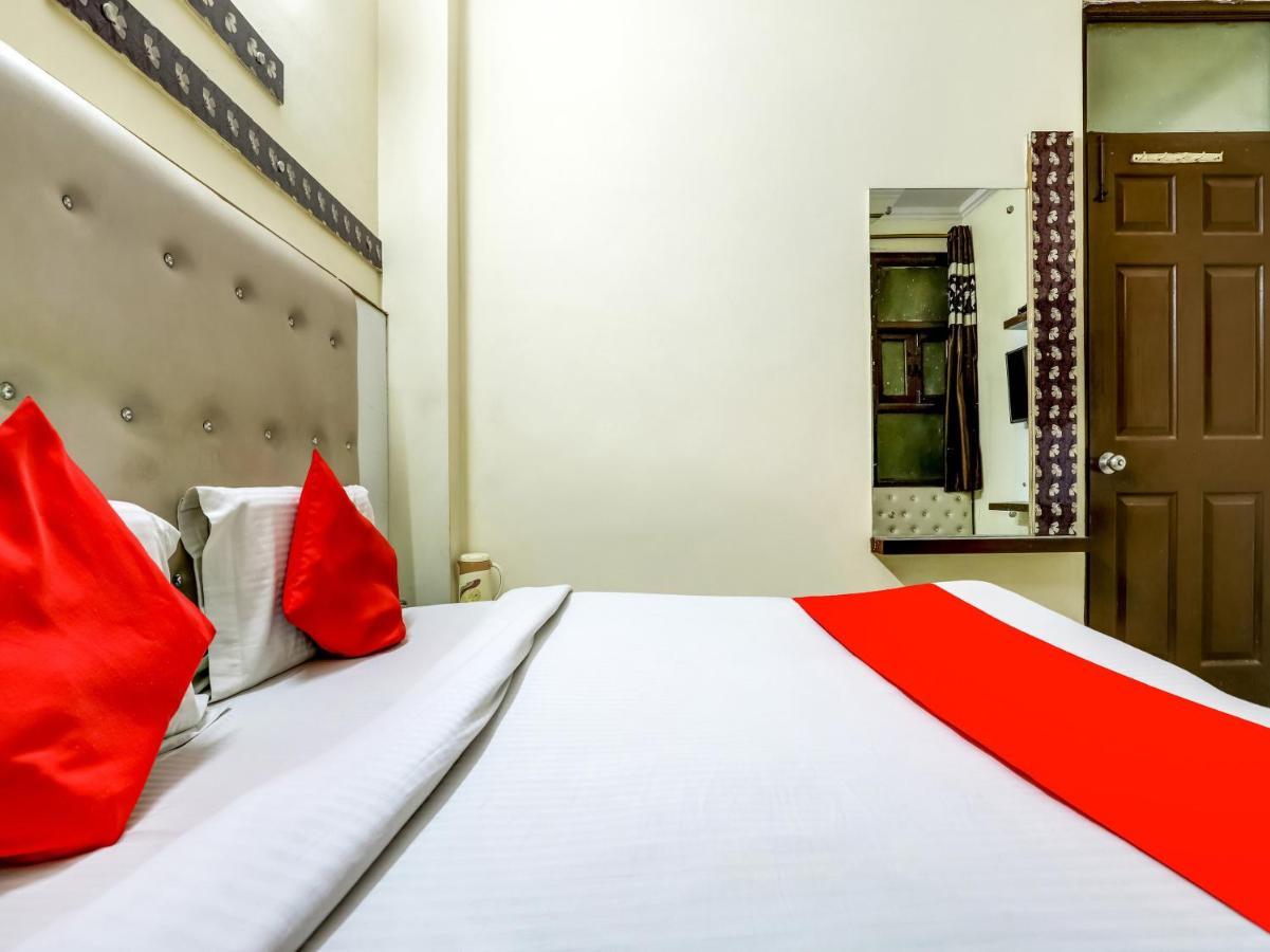 Oyo 75948 Hotel Tushar Continental New Delhi Extérieur photo